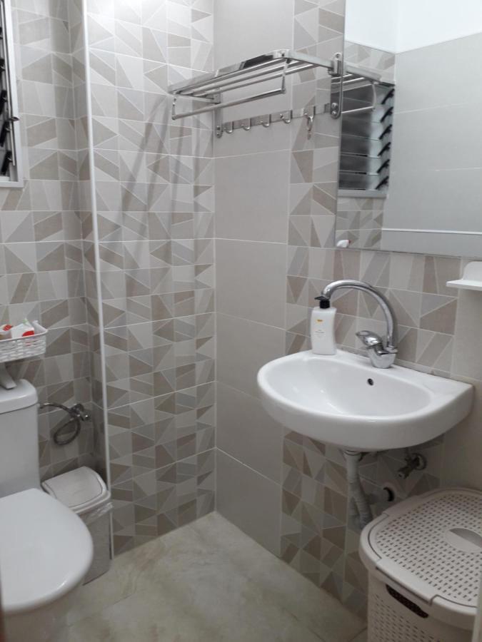Private Room In The Сomfortable Apartment In Ashdod, 7 Min Walk To The Beach المظهر الخارجي الصورة